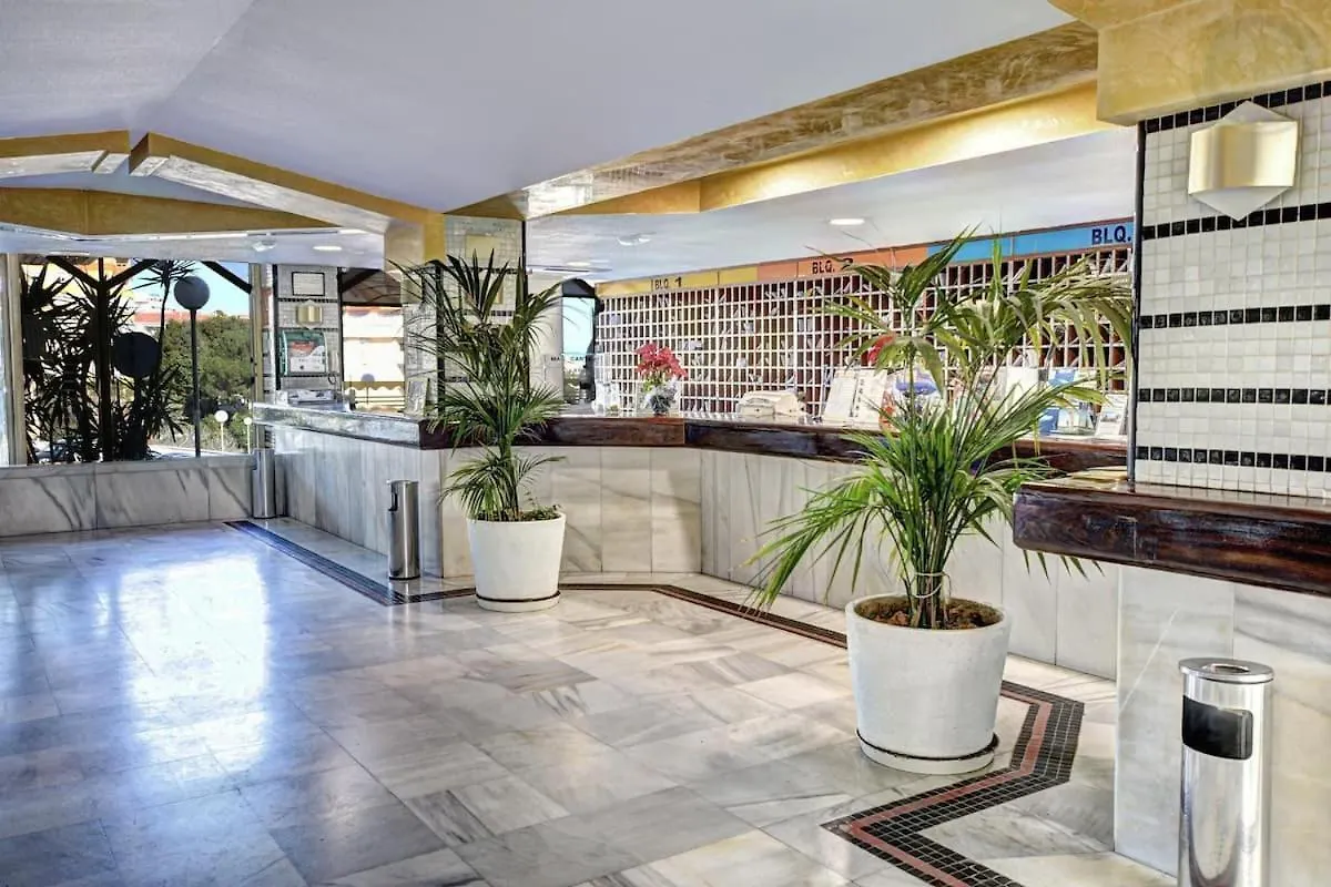 Apartamento Benal beach suite, estudio con parque acuático y vistas al mar. Benalmádena