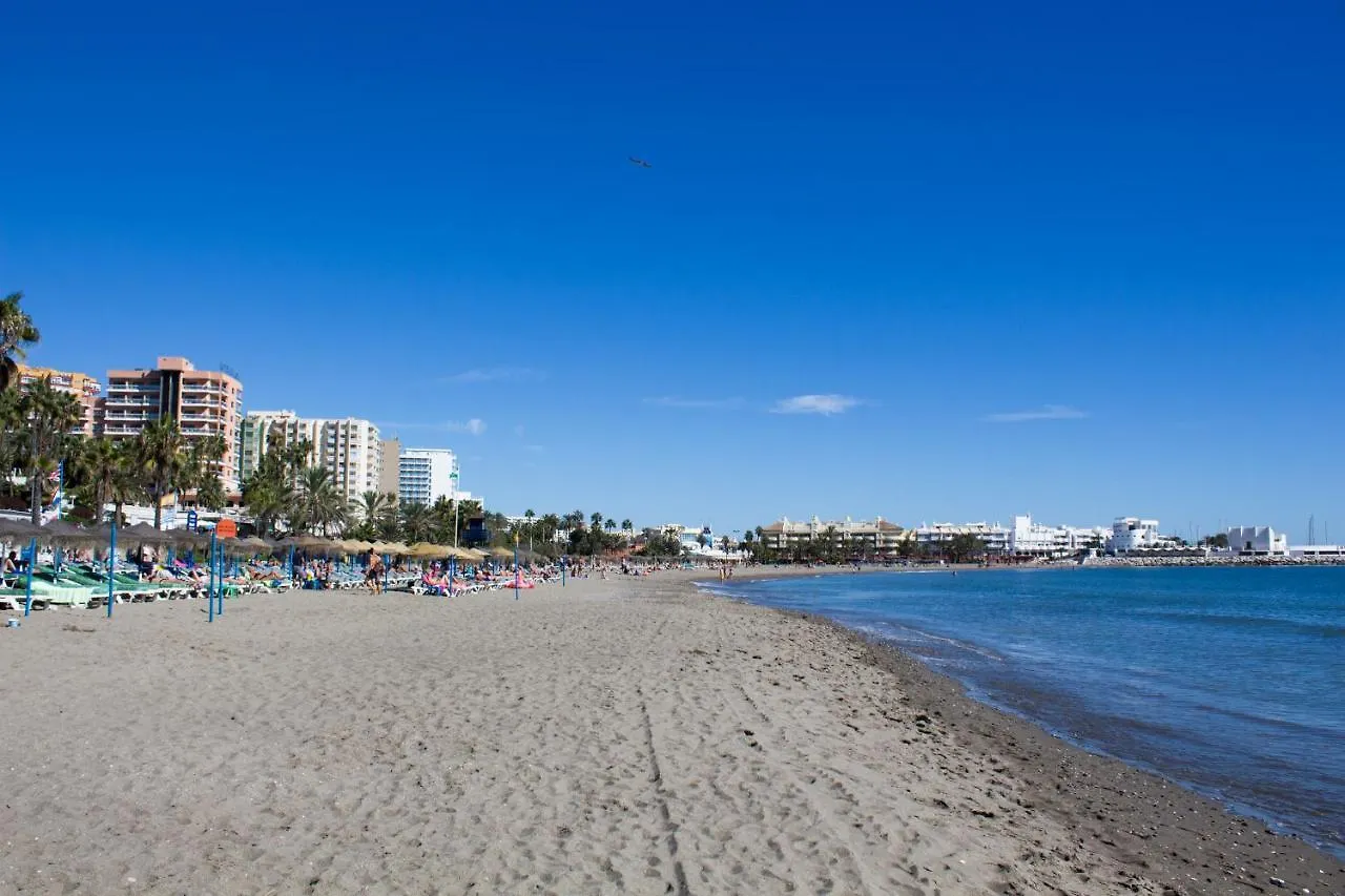 Benal beach suite, estudio con parque acuático y vistas al mar. Benalmádena Apartamento