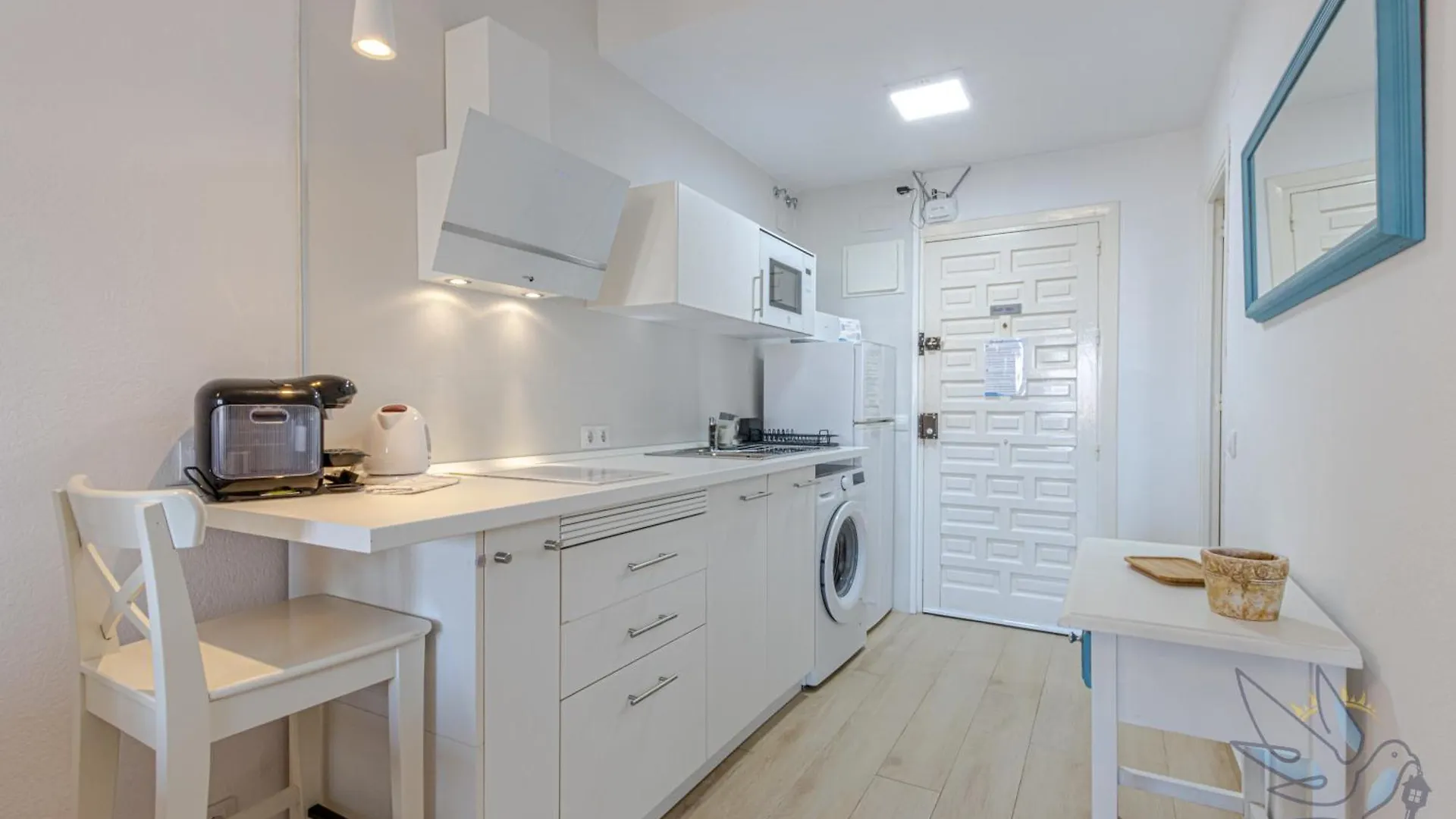 Benal beach suite, estudio con parque acuático y vistas al mar. Benalmádena España