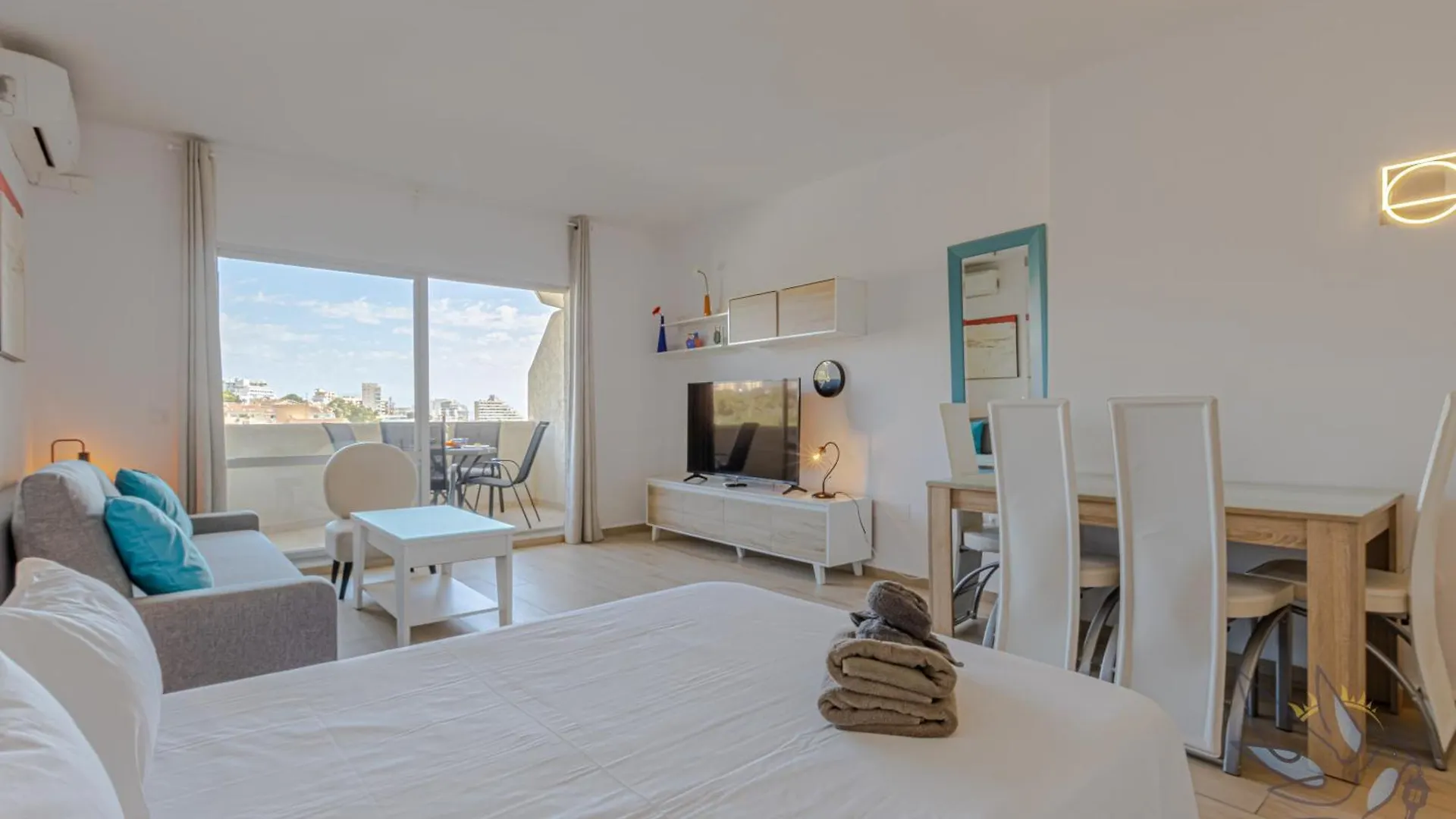 Benal Beach Suite, Parque Acuatico Y Vistas Al Mar Benalmadena